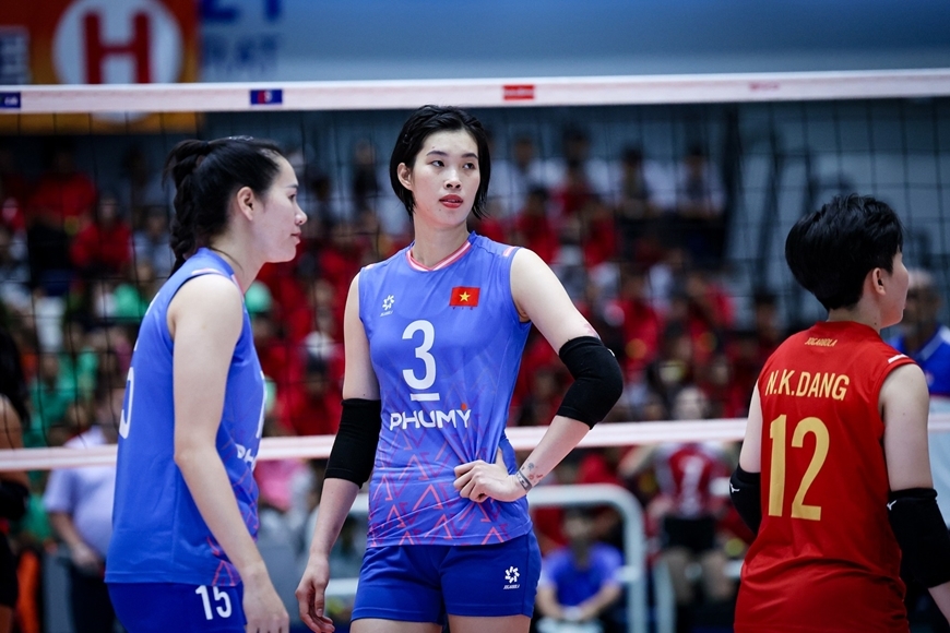 Vietnam fall to hosts Thailand at SEA V.League 2025